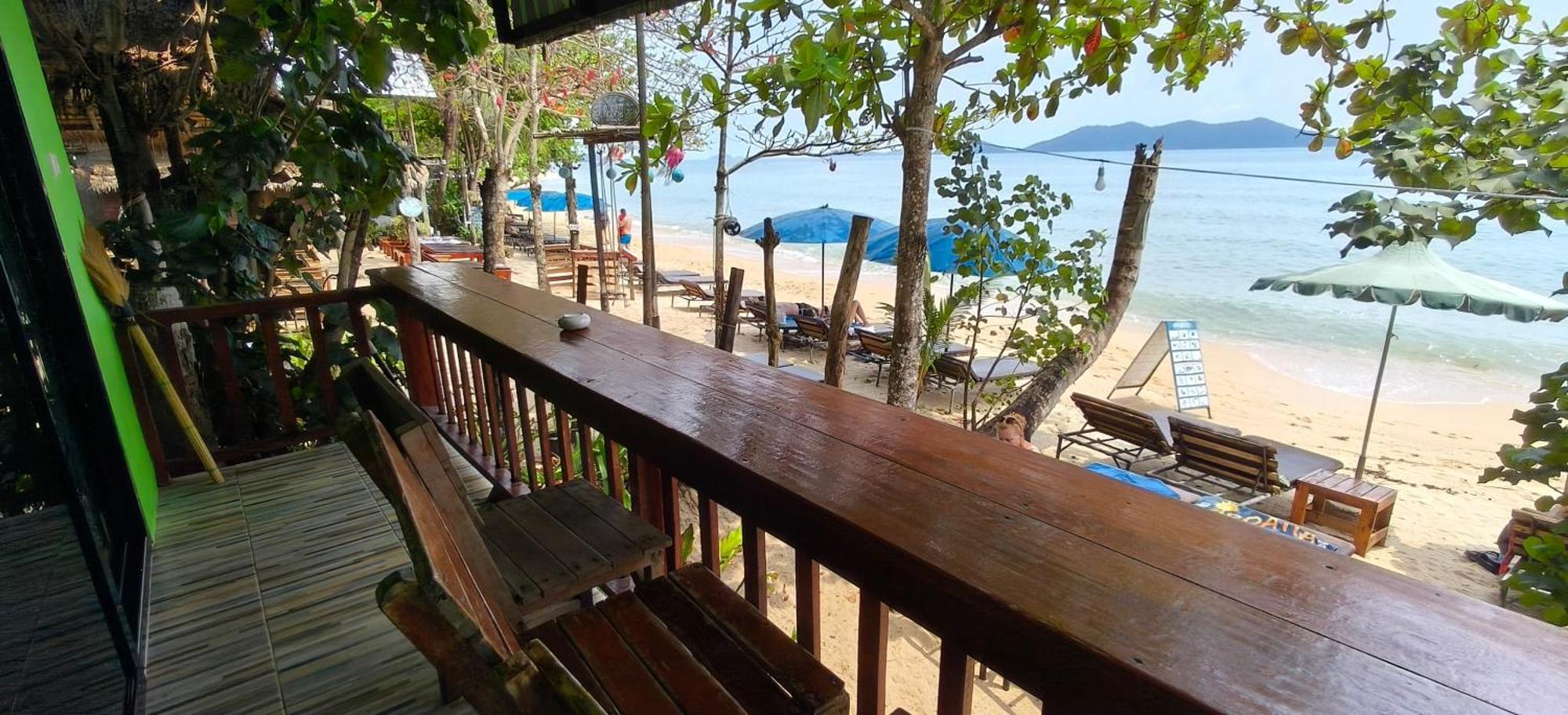 Yuyu Golden Beach Ко Чанг Екстериор снимка